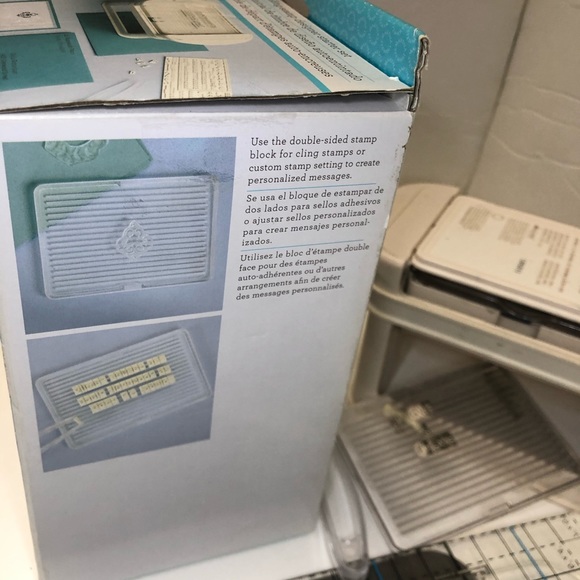 Martha Stewart Crafts self inking stamp set - Picture 5 of 8